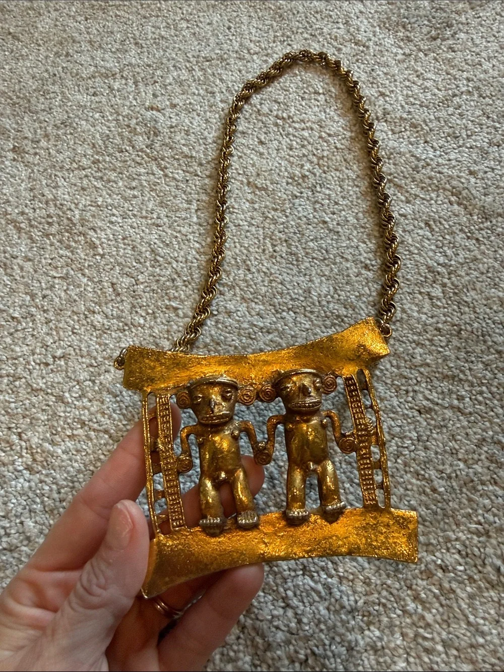 Costume jewelry Two-Figure Tribal Necklace Accent